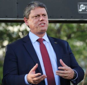 Tarcísio de Freitas